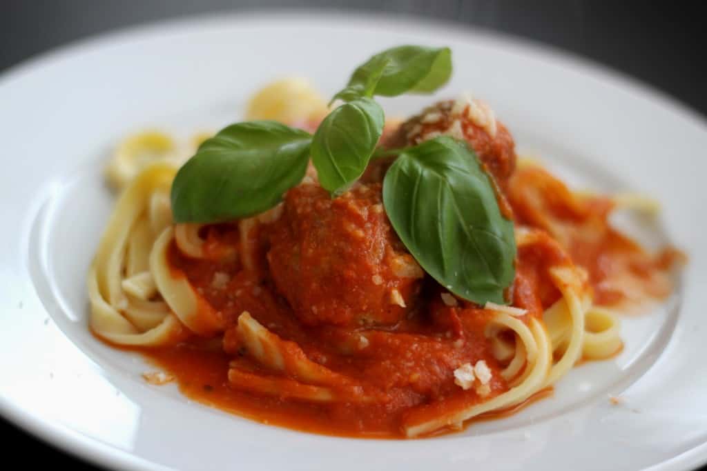 Spaghetti og meatballs - Spaghetti and meatballs