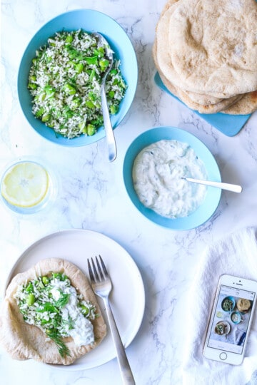 Fladbrød med blomkålssalat og tzatziki1